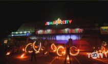 Jump City, розважальний центр фото