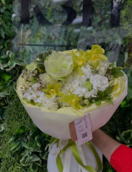 Квіти Центр, квітковий магазин фото