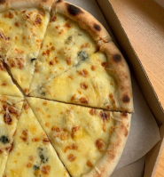 Green Street Pizza, піцерія фото