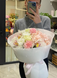 Квітка, квітковий магазин на проспект Дзюби фото