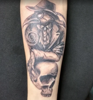 Ateas tattoo, тату-салон фото