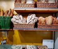 Маленька Італія, магазин делікатесів фото