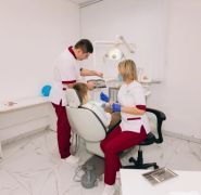 TopDental стоматологія фото