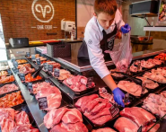 Родина Ковбаска, продовольчий магазин фото