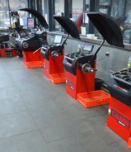 Одеський Шинний Термінал, шиномонтаж фото