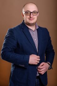 Адвокат Півторак Володимир Михайлович фото