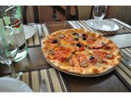 Al vesuvio, італійська піца фото