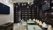 Bright Club & Karaoke Rooms, караоке-ресторан фото