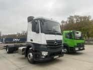 Офіційний дилер Mercedes-Benz фото