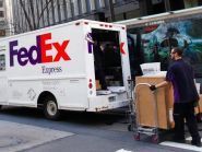 FedEx, кур'єрська служба фото