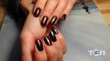 Glitter Nail Studio, студія нігтьової естетики фото