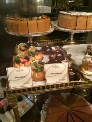 Little Paris, кафе-кондитерська фото