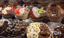 Львовская мастерская шоколада, кофейня фото