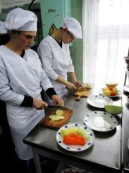 Одеське вище професійне училище торгівлі та технологій харчування ОВПУТТХ фото
