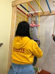 Giraffe Montessori School, білінгвальний дитячий садок фото