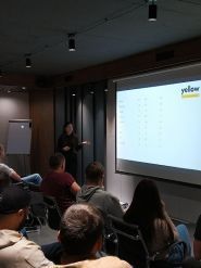 Yellow, рекрутинговое агентство фото