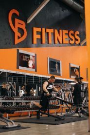 СВ FITNESS, спортивний комплекс в св клубі фото