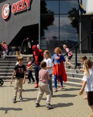 Ozzy Fast Food, ресторан швидкого харчування фото