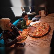 Pizza Pub, піцерія фото