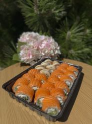 Sushi-Yammi, суші та піца фото