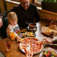 Три Миколи, сімейна ресторація фото