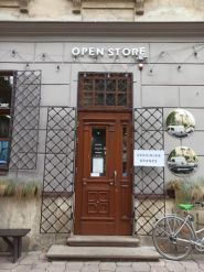 Open Store, магазин одягу фото