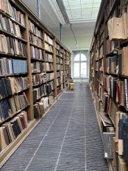 Наукова бібліотека ЛНУ ім.І.Франка фото