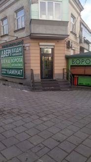 Фабрика дверей, магазин дверей фото