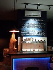 The Dealer Micropub, пивоварня фото