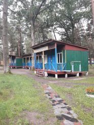 Лісовий берег, база відпочинку фото