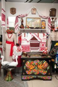 Світлиця Дніпровська, мережа магазинів української культури фото