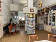 Центральна бібліотека ім. А. П. Чехова фото