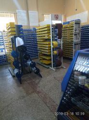 Монтажник, будівельний магазин фото