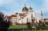 Храм Святих Кирила та Методія фото