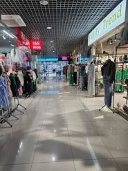 Мир, торгівельно-розважальний центр фото