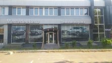 Mercedes-Benz, автосалон фото