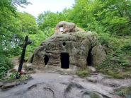Cave Monastery in Rozhirche фото