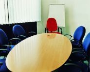 Твін, продаж офісних меблів та комп'ютерної техніки фото