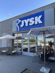 Jysk, скандинавська мережа магазинів товарів для дому та сад фото