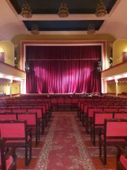 Львівський академічний обласний музично-драматичний театр ім.Дрогобича фото