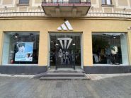 Adidas, магазин спорттоварів фото