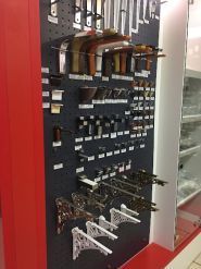 Меблевий майстер, меблева фурнітура фото