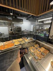 Fish in House, рибний магазин фото