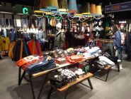 Cropp, магазин одягу фото