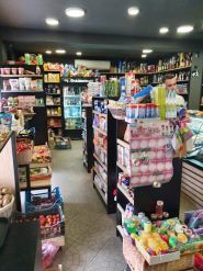 Delikatesy, продовольчий магазин фото
