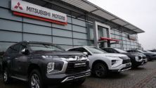 Mitsubishi Motors, автосалон фото