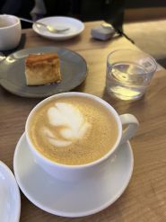Escobar Coffee shop, кафе фото