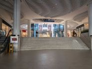 River Mall, торговий центр фото