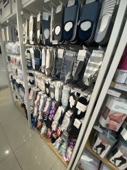 Miniso, магазин модних аксесуарів фото