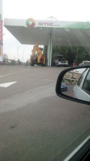 AMIC Energy, автозаправна станція фото